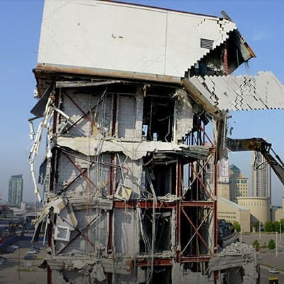 151 City Centre commercial demolition featuring high reach equipment